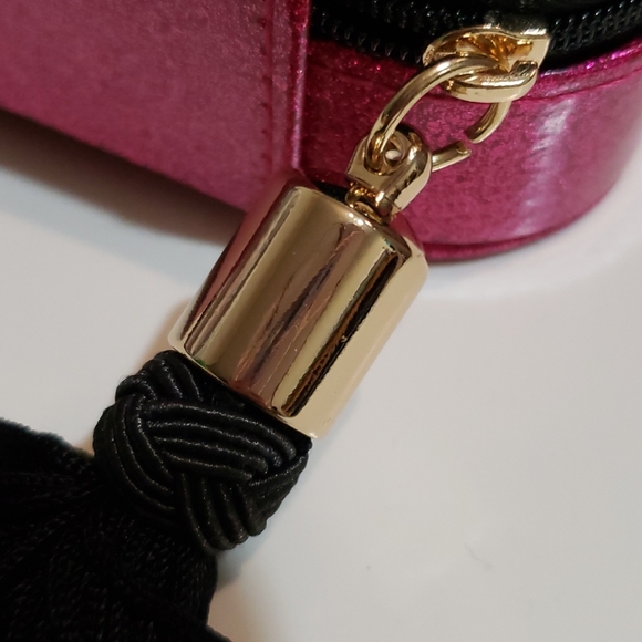 NWOT* Marc Jacobs Cosmetic Case - Picture 8 of 16